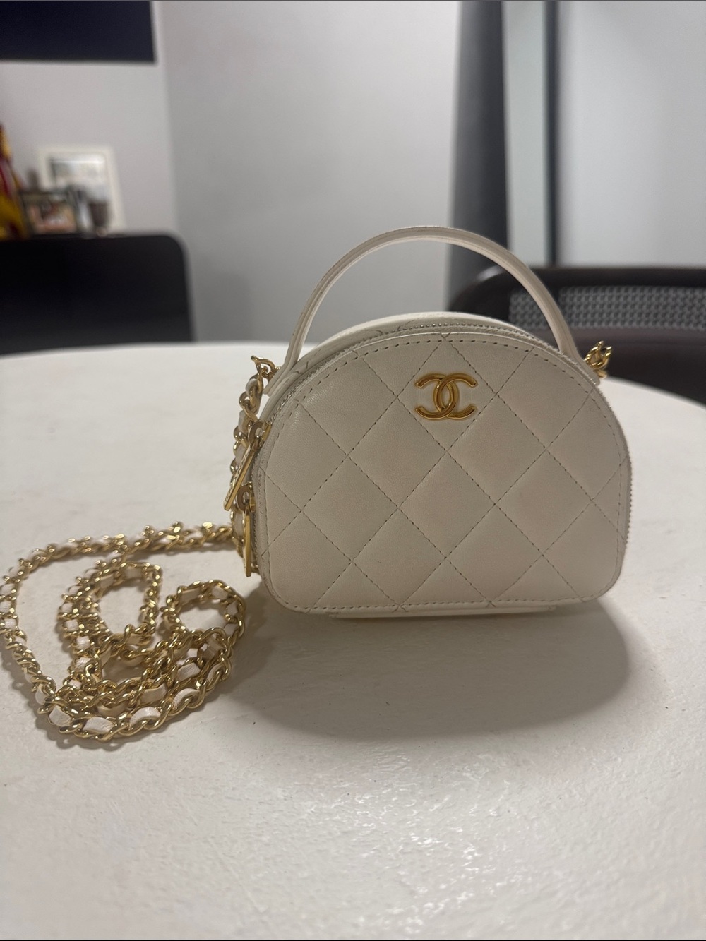 CHANEL White Quilted Mini Crossbody with Gold Chain - Picture 2 of 11